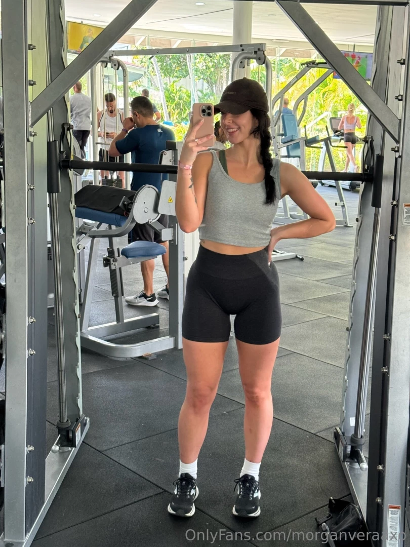 morganveraaxo - Working out always makes me feel good when i m down 