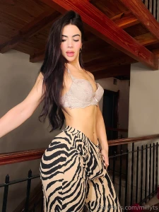 Chloe-long-free part 1