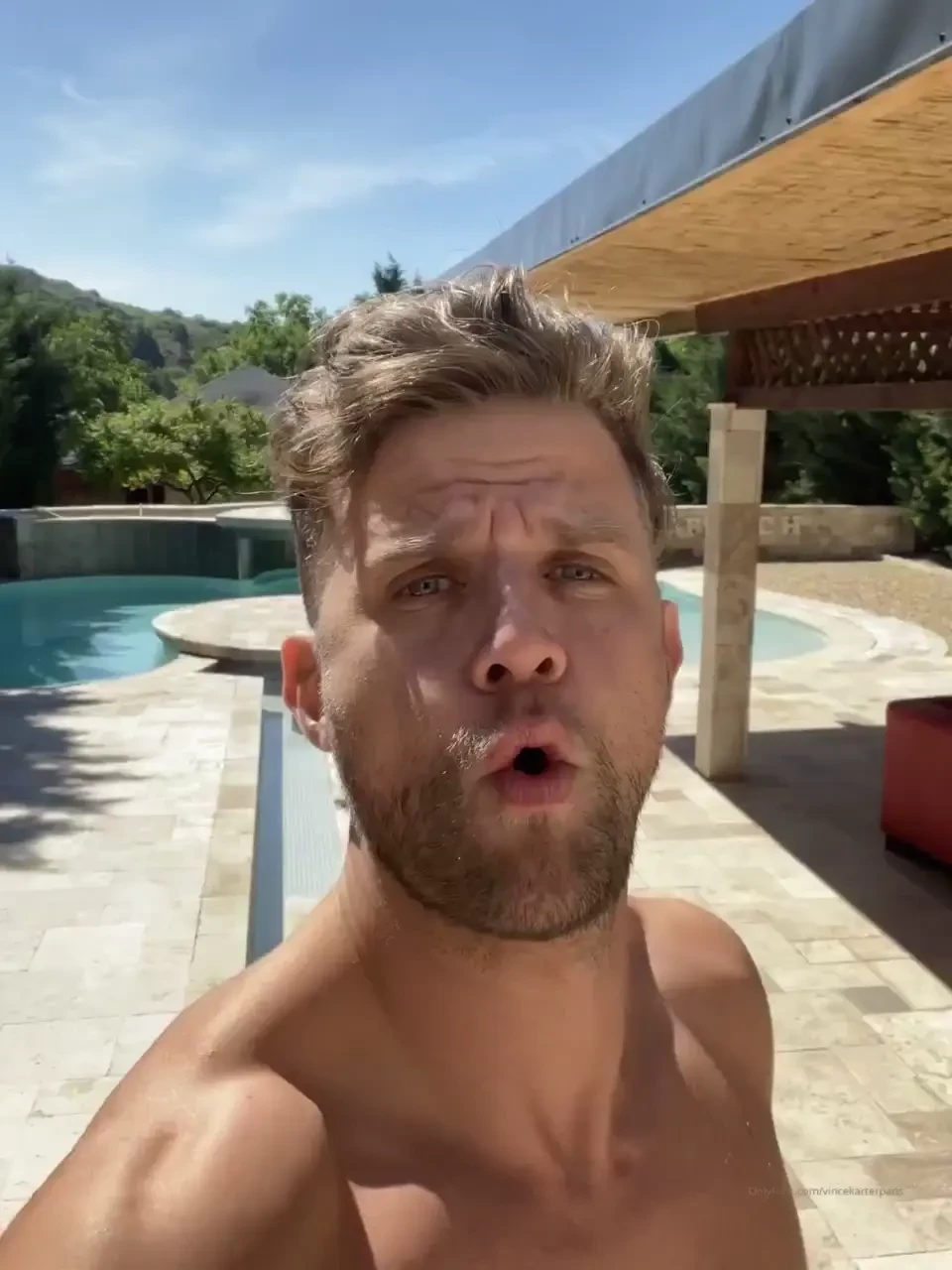 Before shower i love this sound ask me in comment if you want to know 
