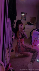 Who s still up x