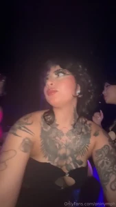 Some silly ass shaking from me