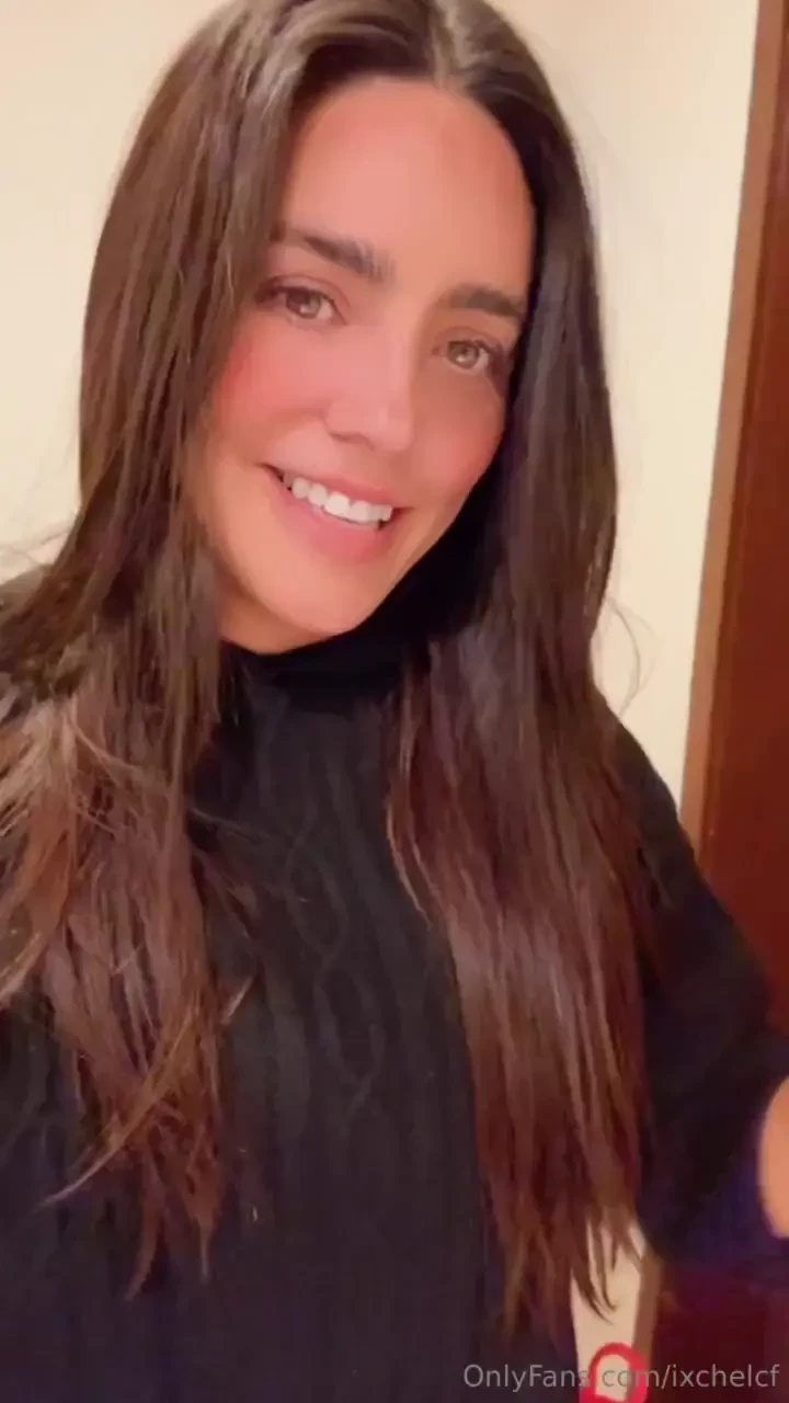 Love in red video de 3 30 con baile ex tico con bikini y ense ando s 