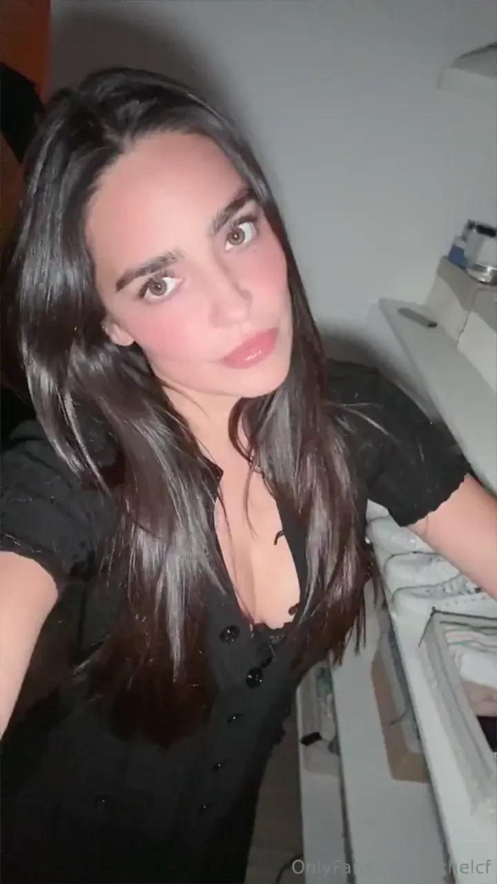 Con el espejo amp mis tacones 