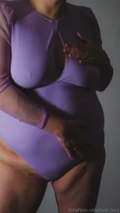 Seduction in shades of violet