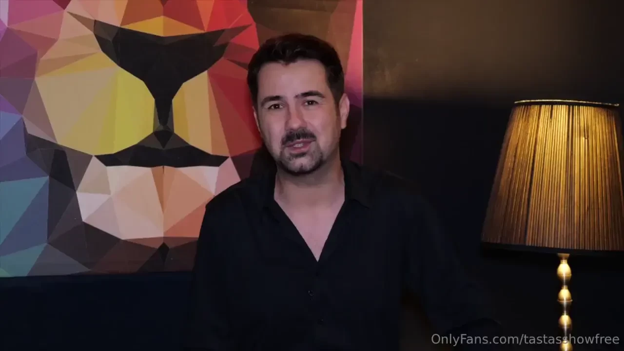 Ro tocmai ce am postat primul episod din show pe pagina vip tastasshow 