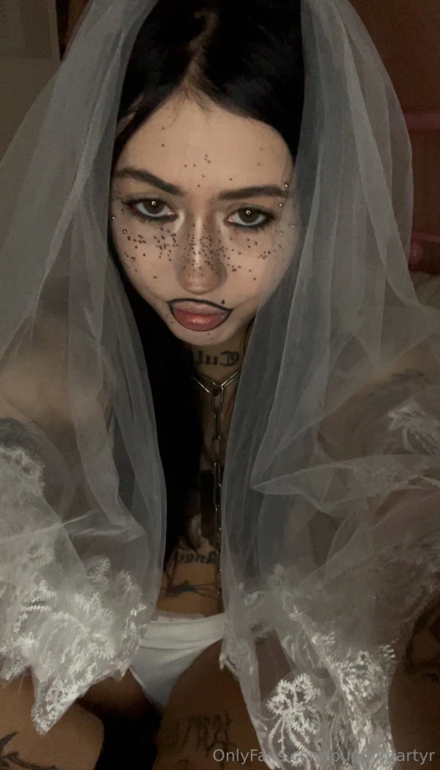 Mari e disponible disponible ce soir 