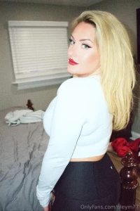 Dm me for new content - and i always take requests