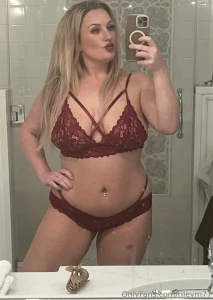 Bathroom selfie part 31