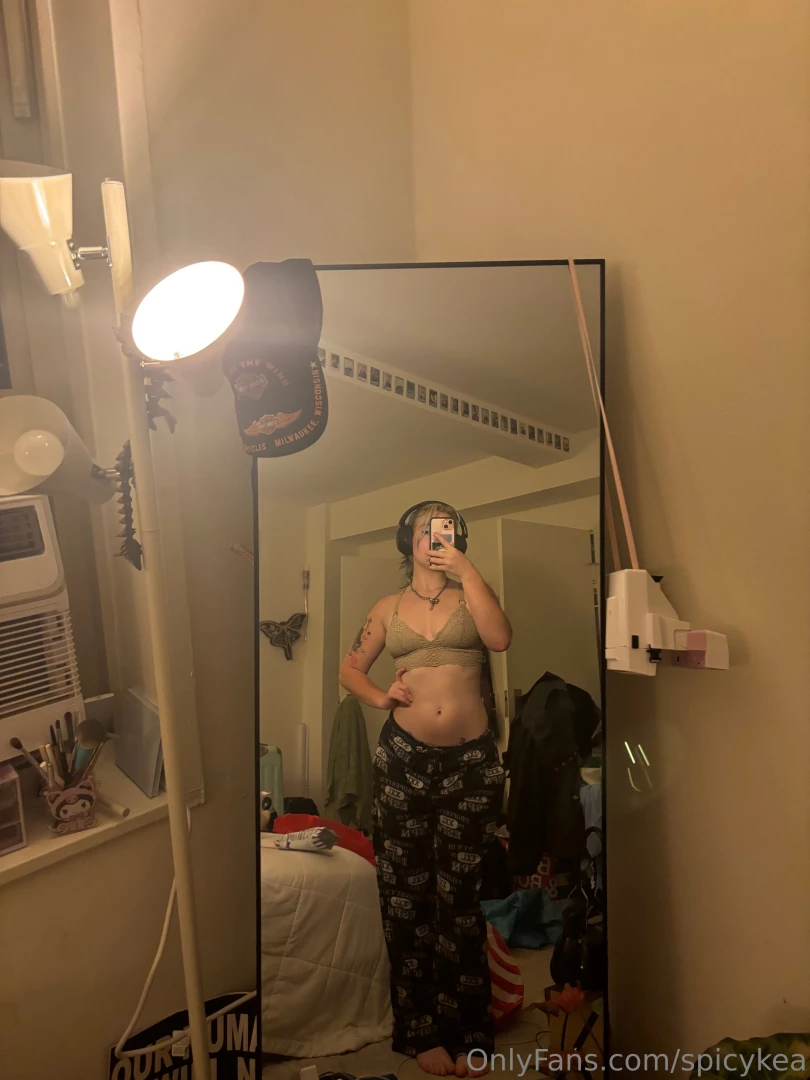 I have a 9am class in 6 hours but i can t fucking sleep so here s some part 2 