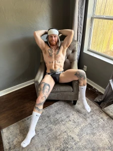 Anyone need a himbo to keep warm had a great time going live yesterday