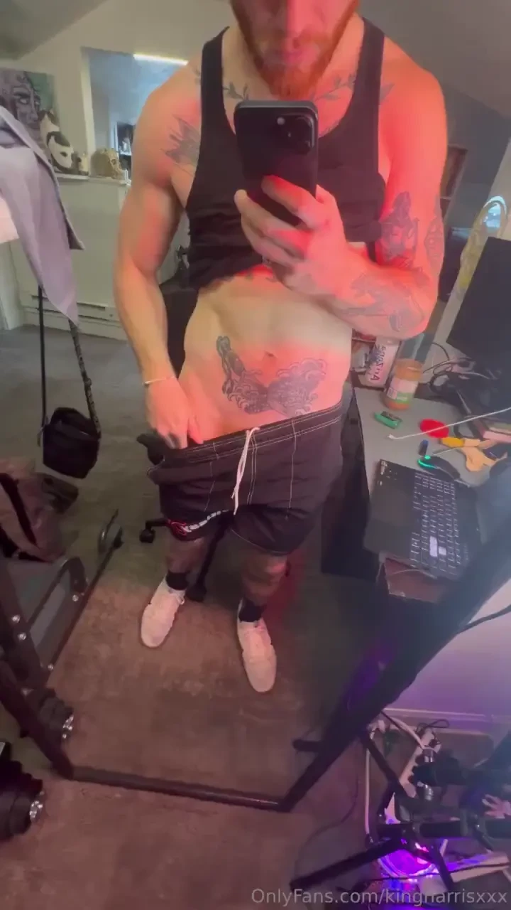 Moving mirrors around always makes new fun angles hope y all are doing 