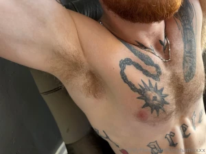 Waiting for a willing sub to lick and worship all this can t wait to