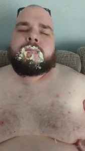 Here we are guys a fun feeding session i had at the weekend with a