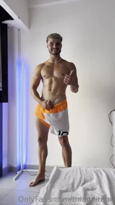 I talk dirty to you while i jerk you want to see how i do it on the 