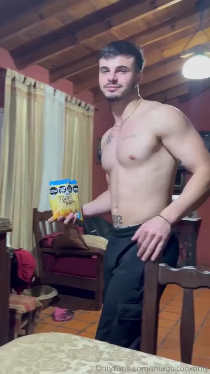Quieres ver mi contenido caliente ven aqu thiaguitoox https onlyfans 