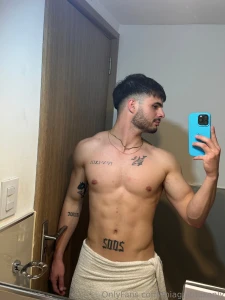 Heyy this time i feel like giving you cock do you want to see me