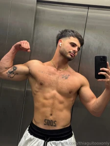 Daddy and your comment also leave me a like and i ll give you a