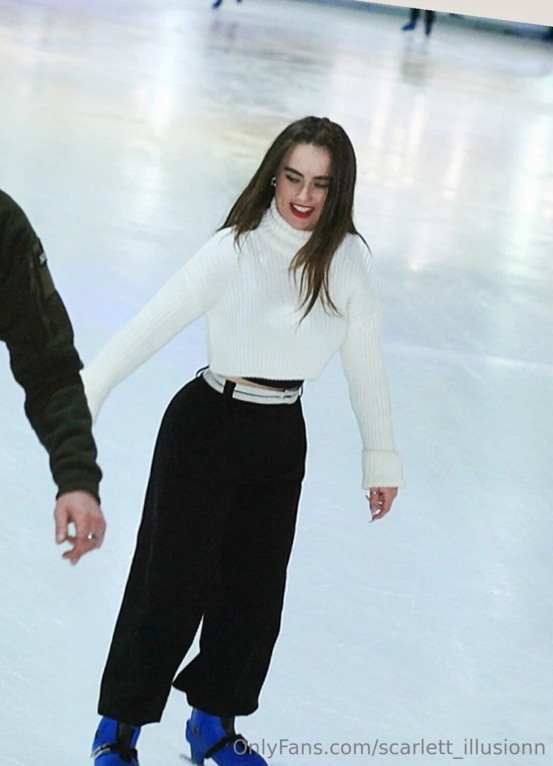 Went to the rink today it was fun and i learned some new tricks what 