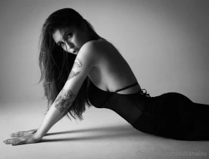 Crawl closer baby i bite harder than i look not here to be sweet here