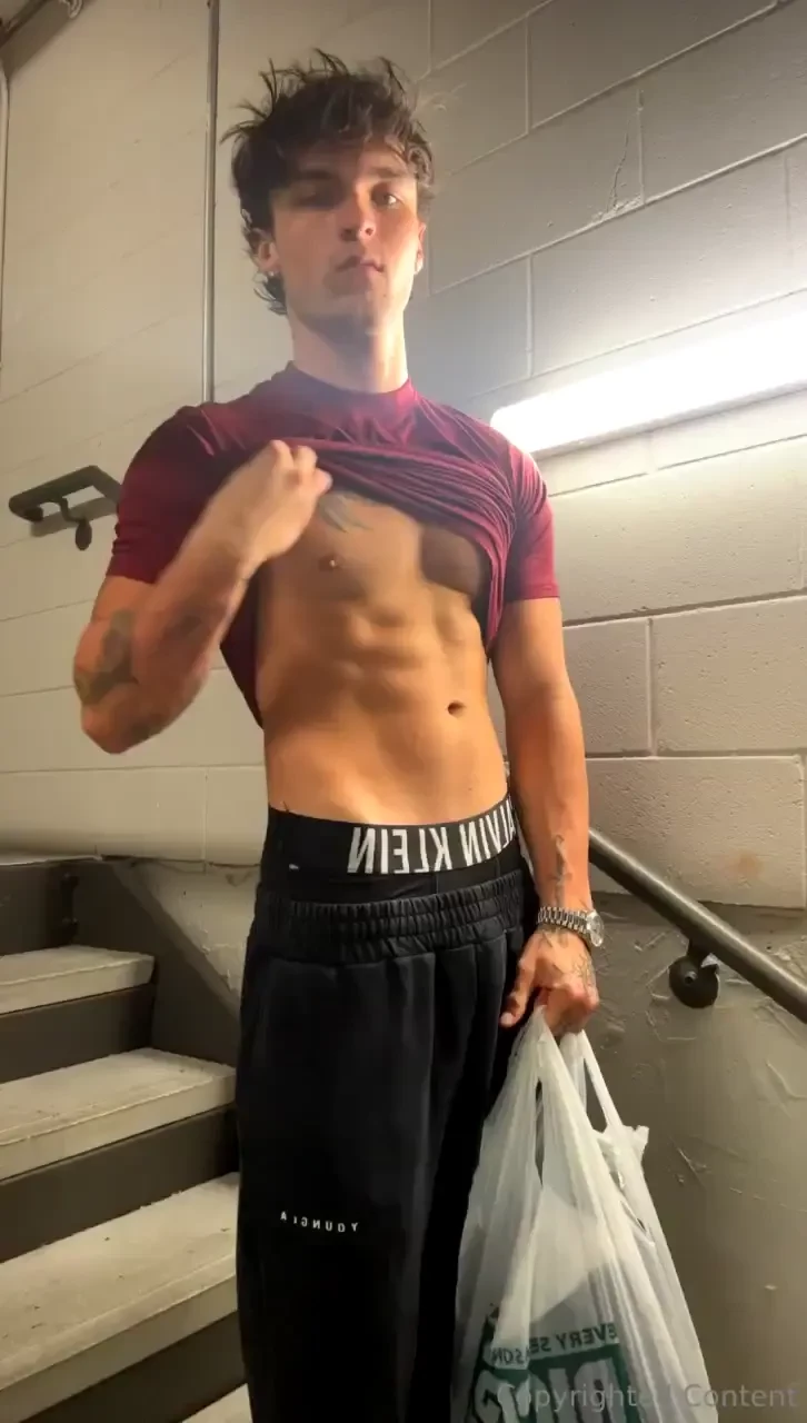 Meet me in the stairwell at 3am ok 