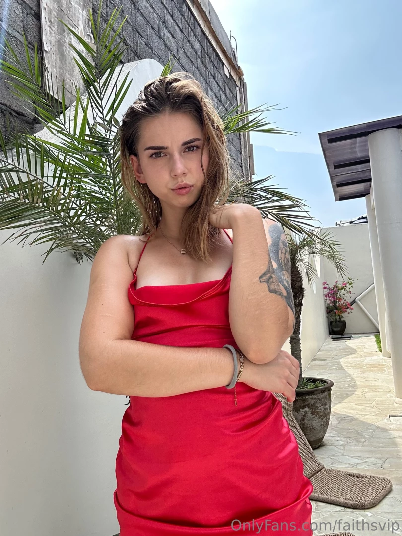 Who s obsessed with my tits 