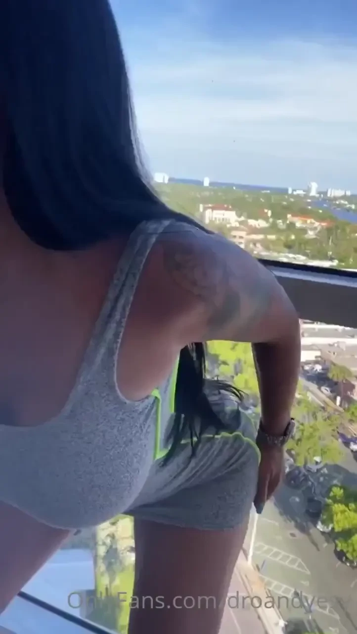 Why she do me like that yesynaya 