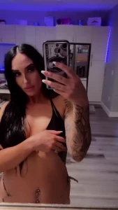 Do you love hot milfs