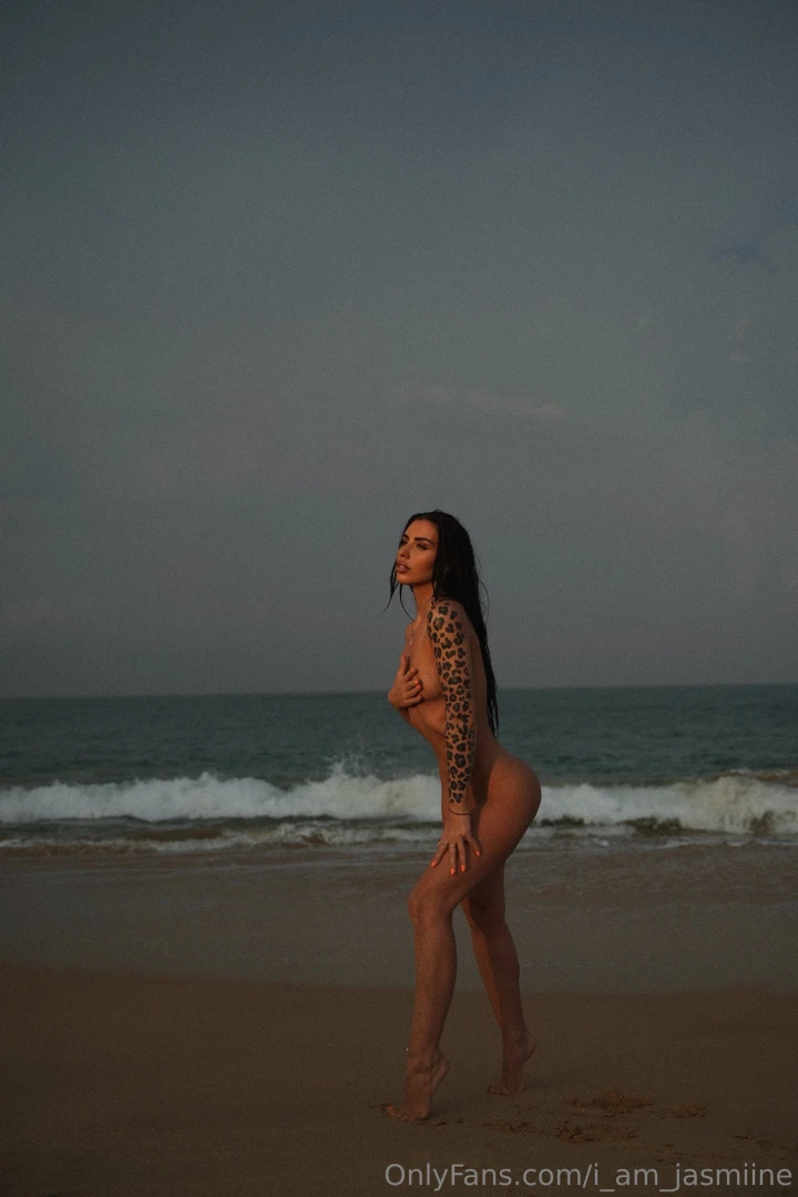 Hey guys how is your summer mood text to me if u want to see more of part 1 