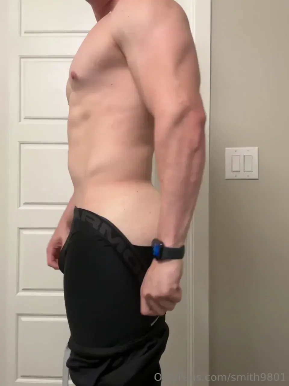 Dm me if you wanna see the full video of me showering 