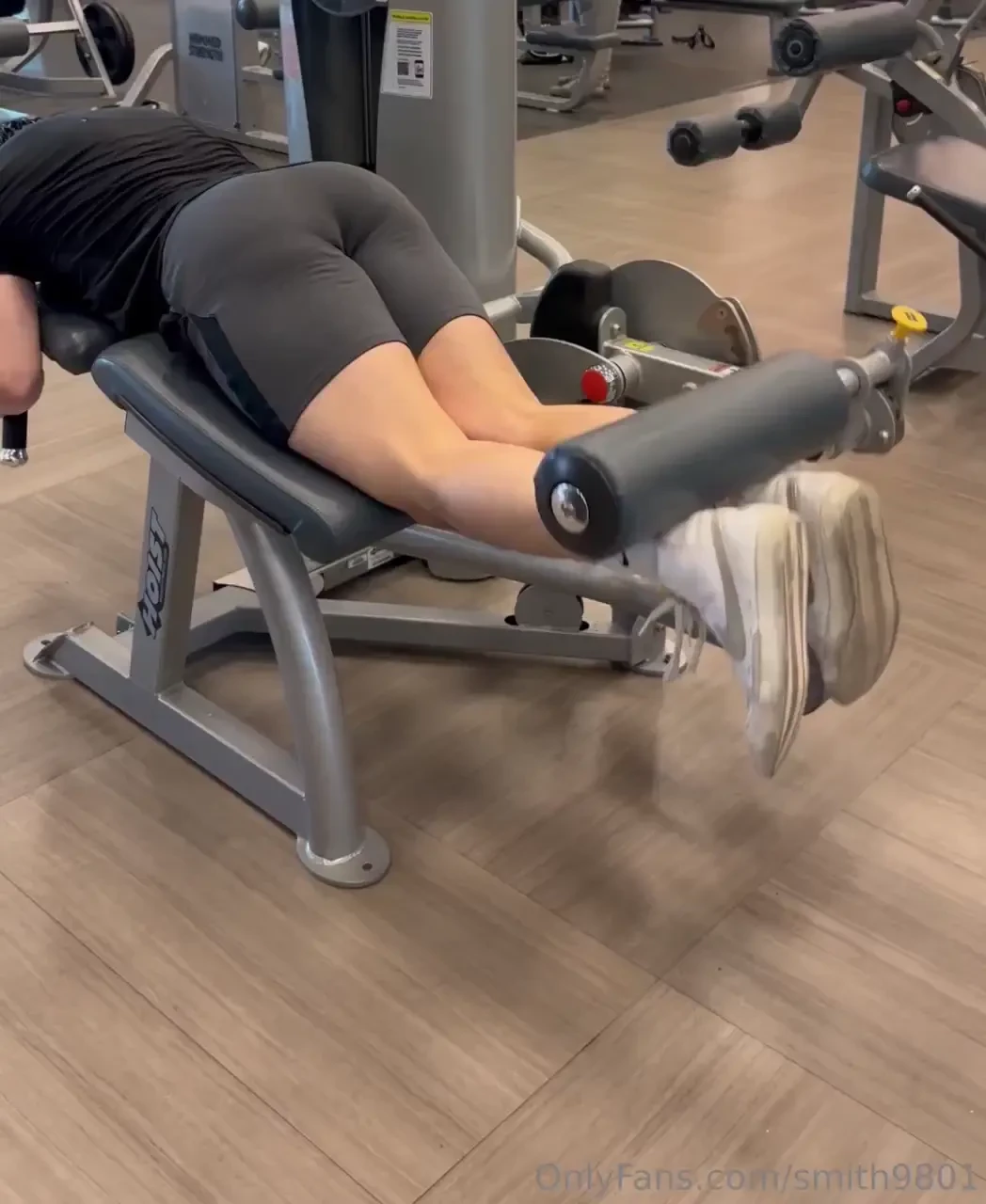 Should i do this workout with no clothes 