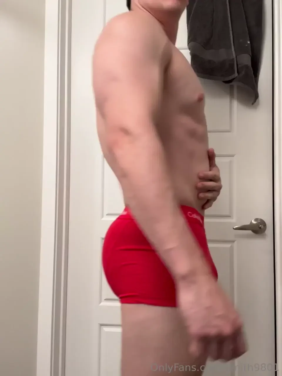 Whats your favorite color mine is red 