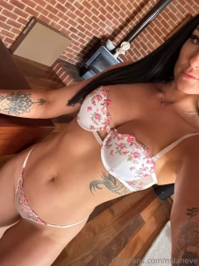 What magic spell did you cast to have all my attention enlighten me