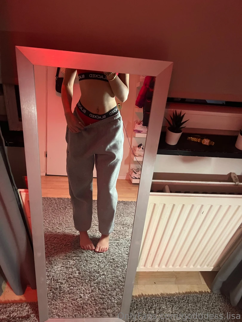 Sunday chill outfit time for u to warm me up 1 