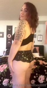 Booty jiggles and a lil dance to kick off your saturday night part 2