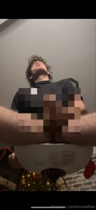 Who wants the video i cum so much