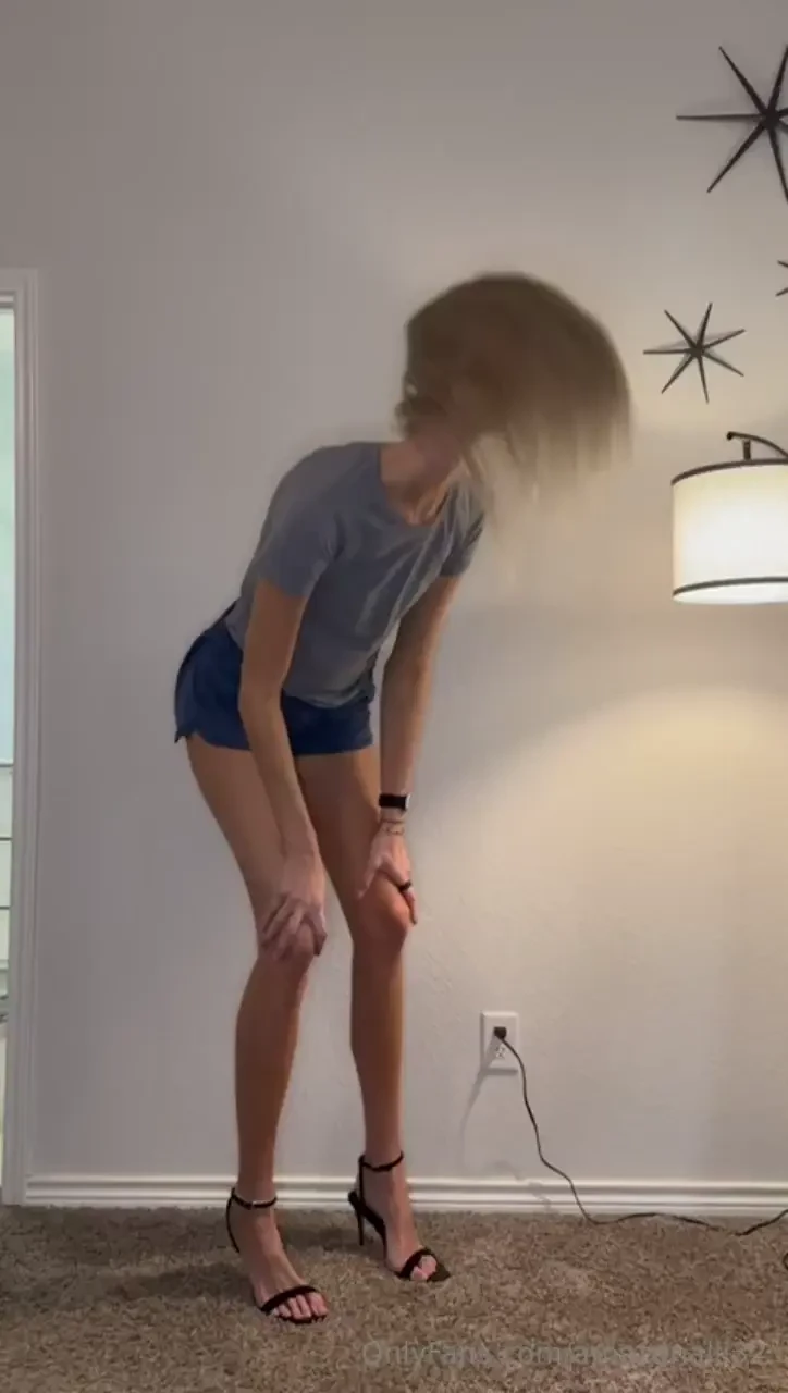 Who s going to welcome me here 