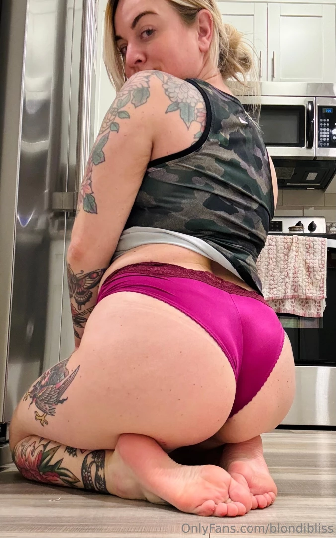 Let me show you what my thick booty and wrinkly soles look like after part 5 