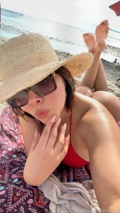 Honey i missed you i was on vacation alone waiting for your message