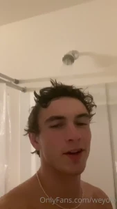 Happy wednesday i m tired from golf