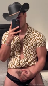 Se siente tan dura alv quien me la chupa toda part 2