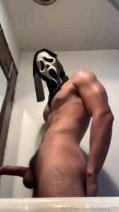 Fe n fe n fe n come play with me n my thick knife