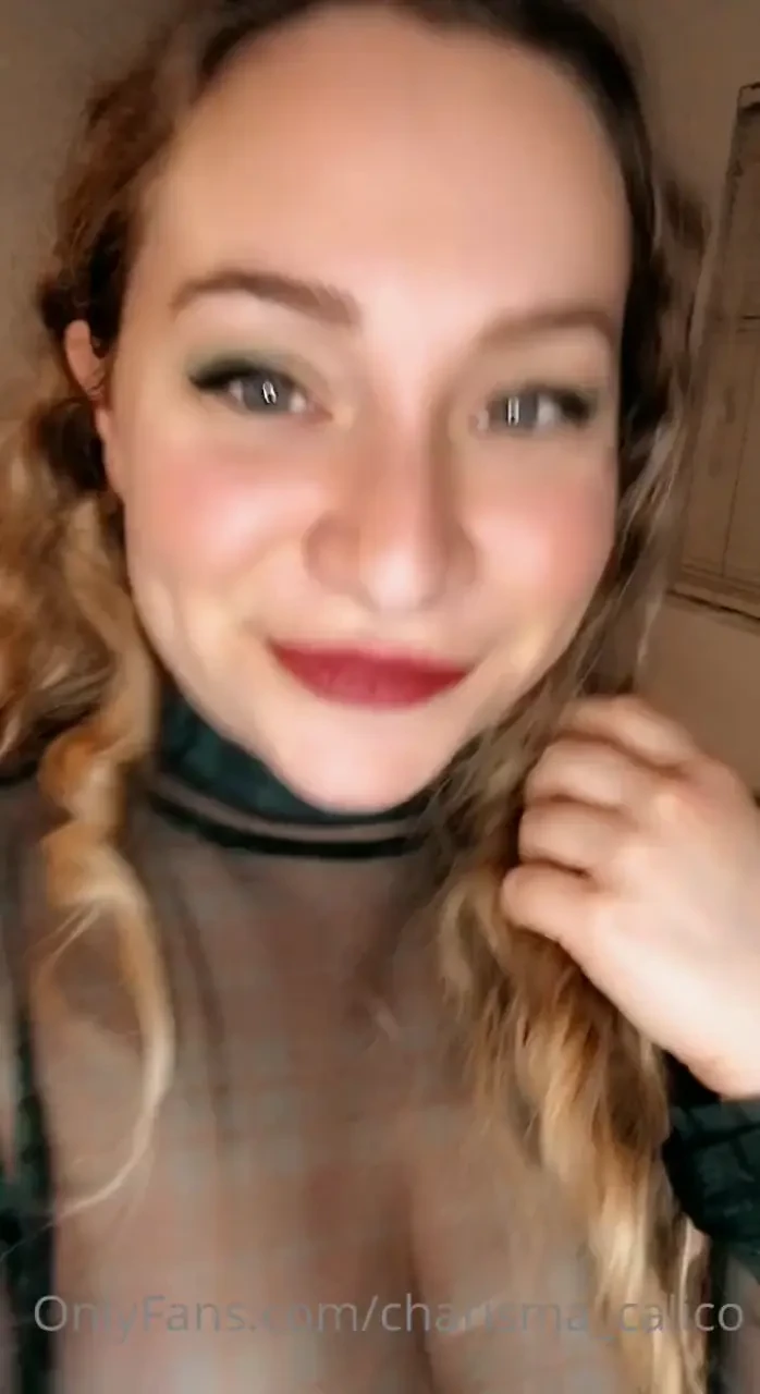 One week away i m definitely in the xmas spirit are you 