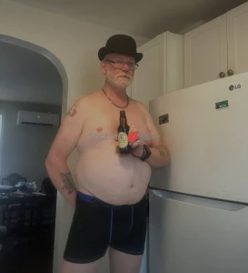 Handsome dilf solo creator on of easy access are you looking for