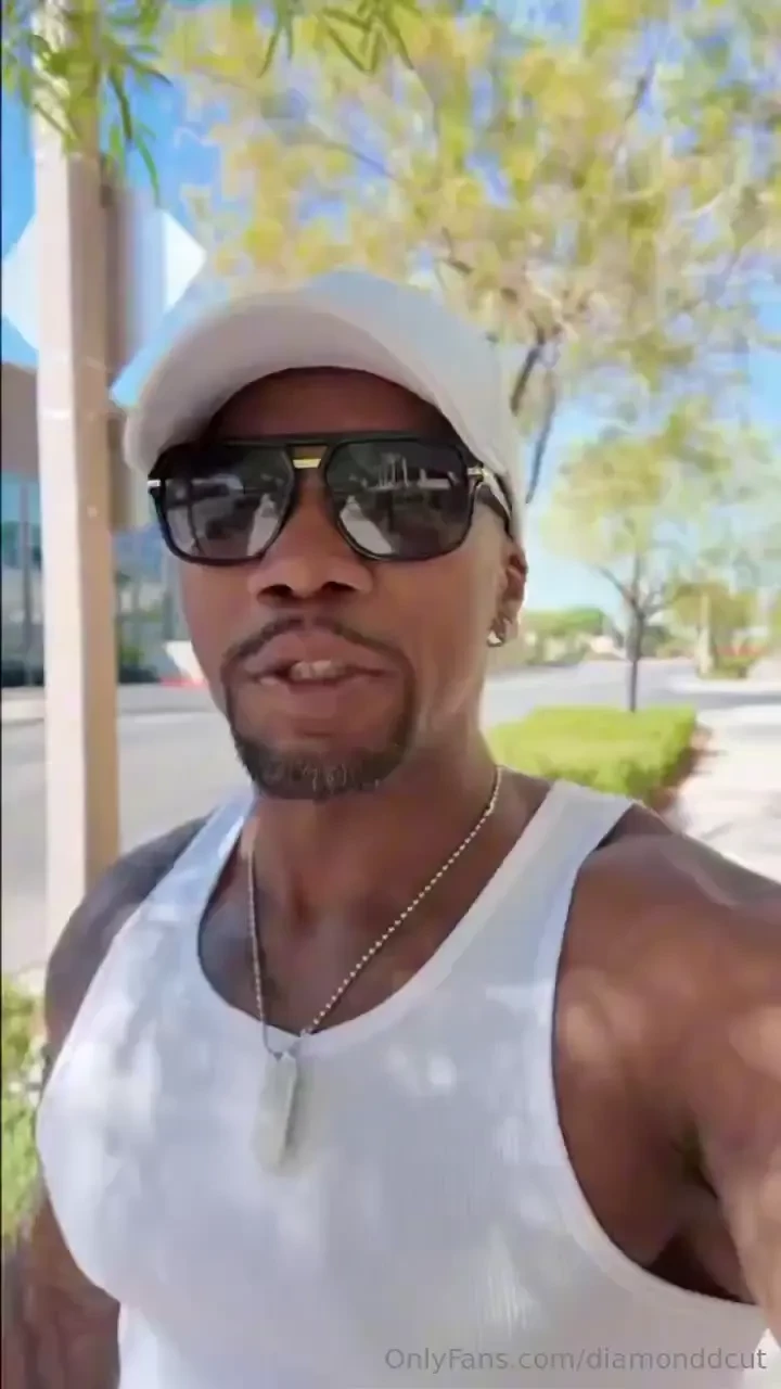 Going live 7pm est don t miss daddy s show 