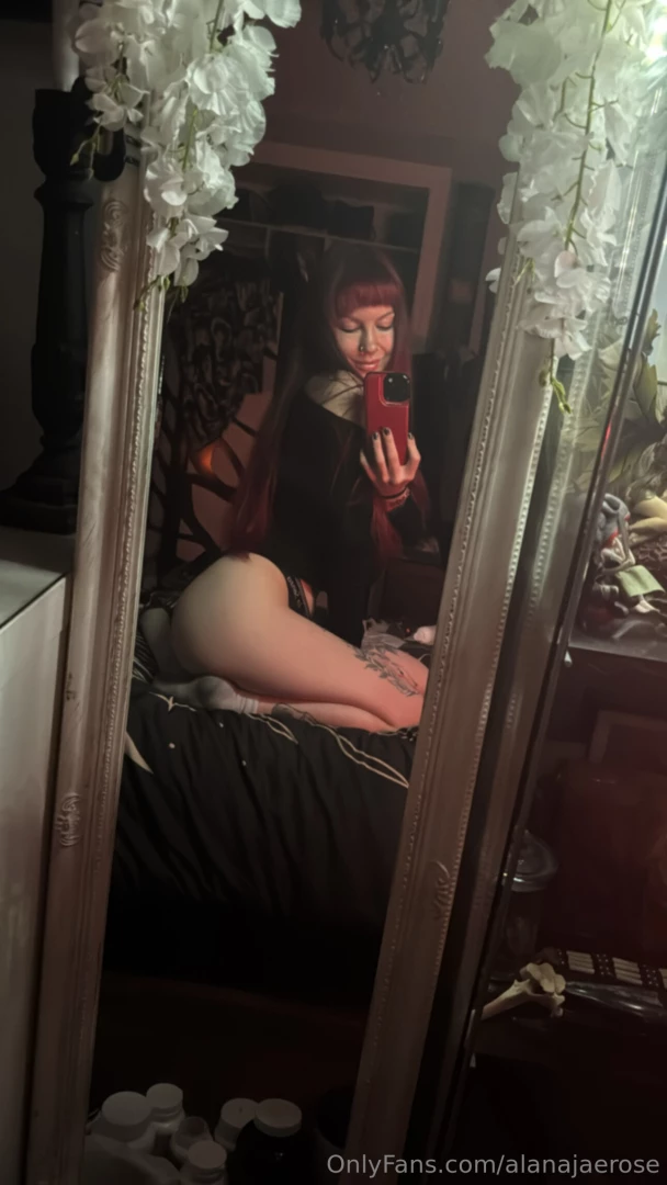 Some casual mirror selfies part 1 