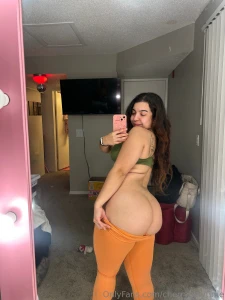 Pov i m your gym crush and i send you these part 3