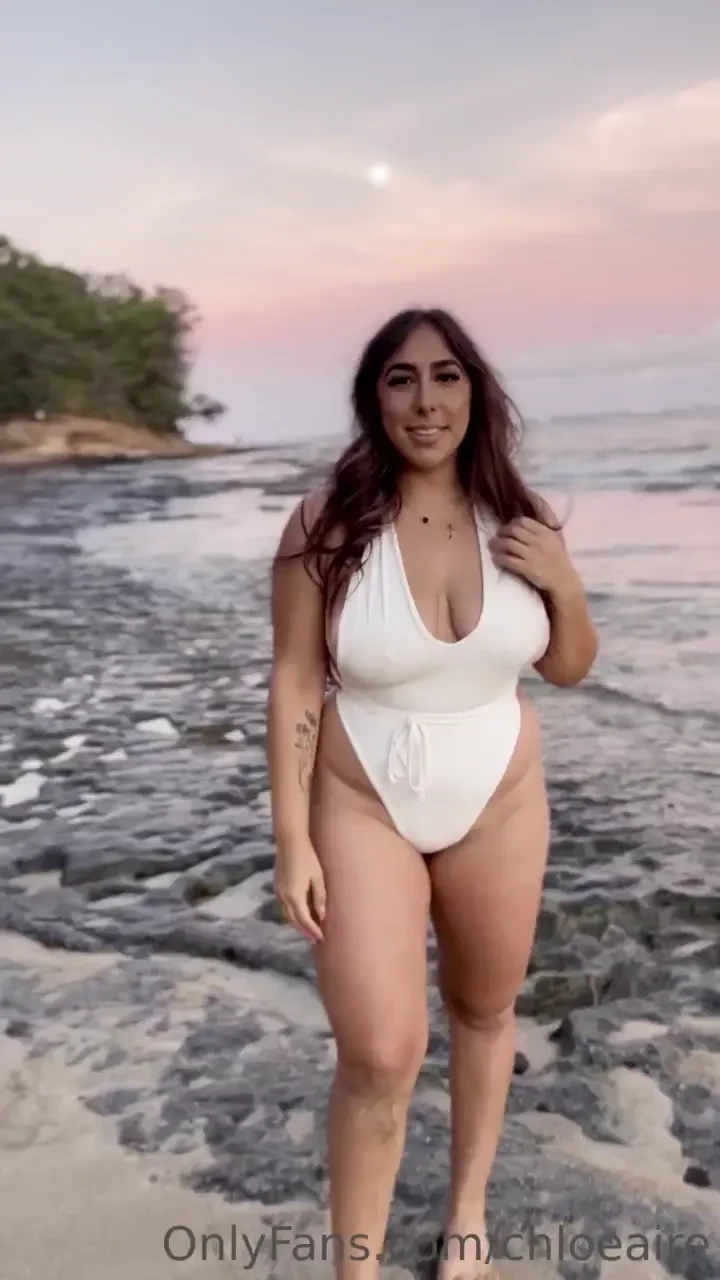 Dont come chasing me this top won t hold me in 