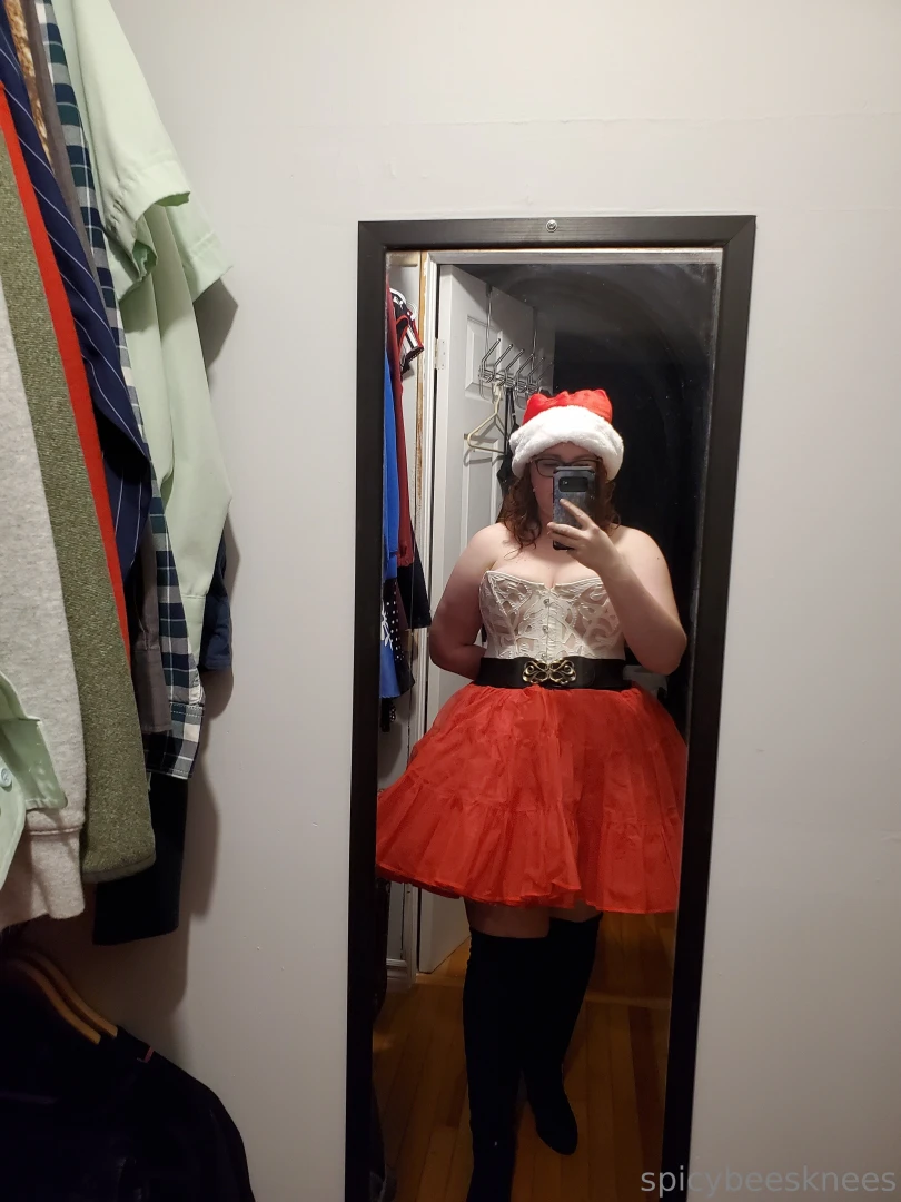 Think you could unwrap and stuff me this holiday season 