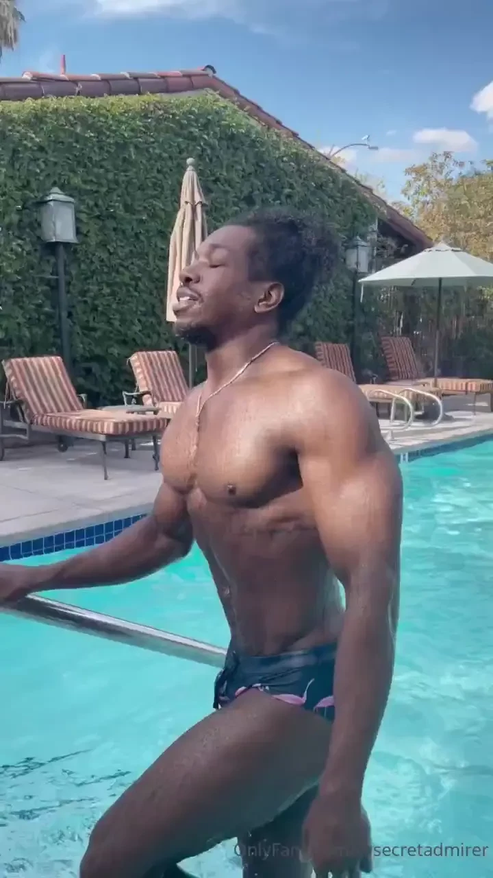 Take me back to this pool amp jacuzzi moment in palm springs would you 