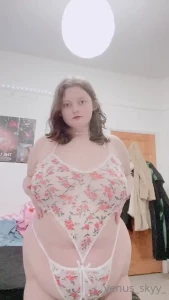 I was feeeling myself here ahh florals are just so cute especially part 1